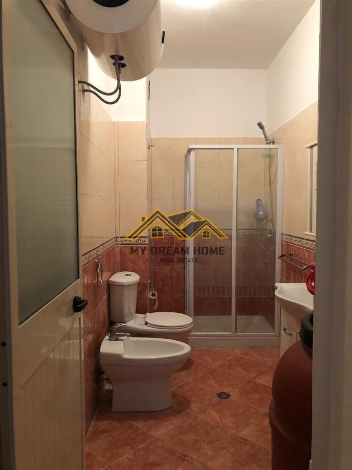 SHITET APARTAMENT 1+1 QENDER DURRESIT 4