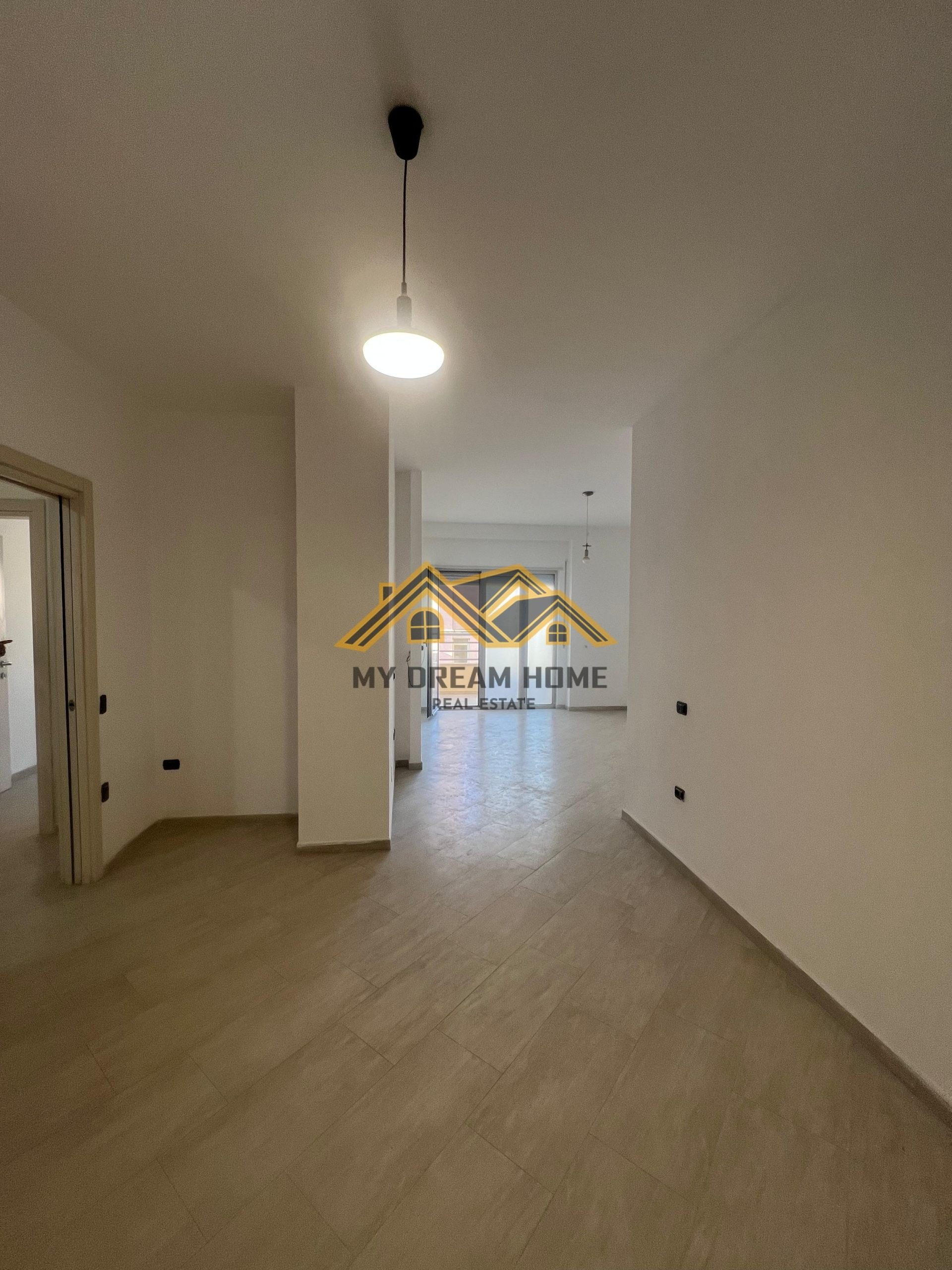 SHITET APARTAMENT 2+1+2TUALETE+2 BALLKONE PRANE PALLATIT SPORTIT! 4