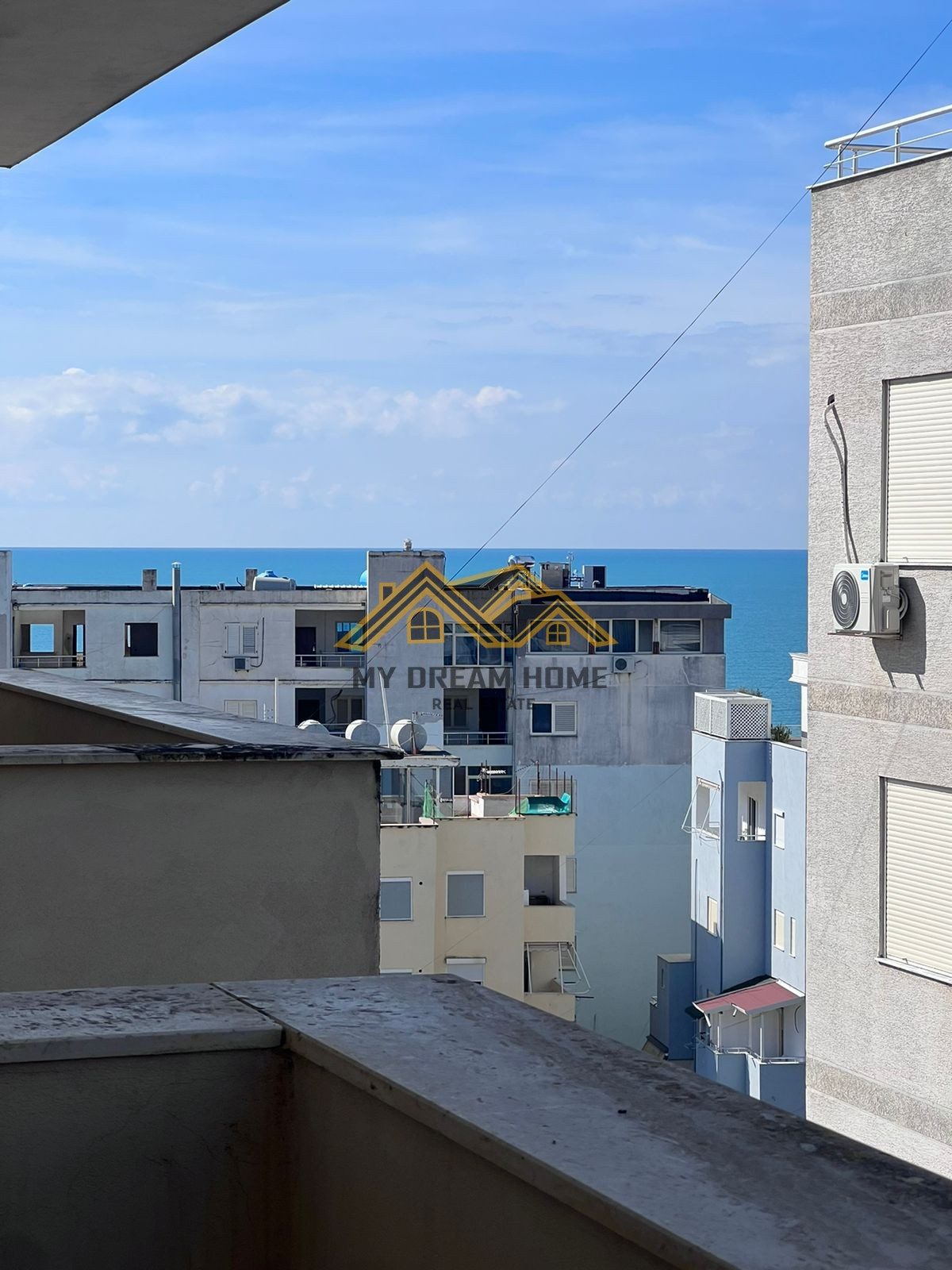 Shitet apartament 1+1 ne Shkemb te Kavajes.