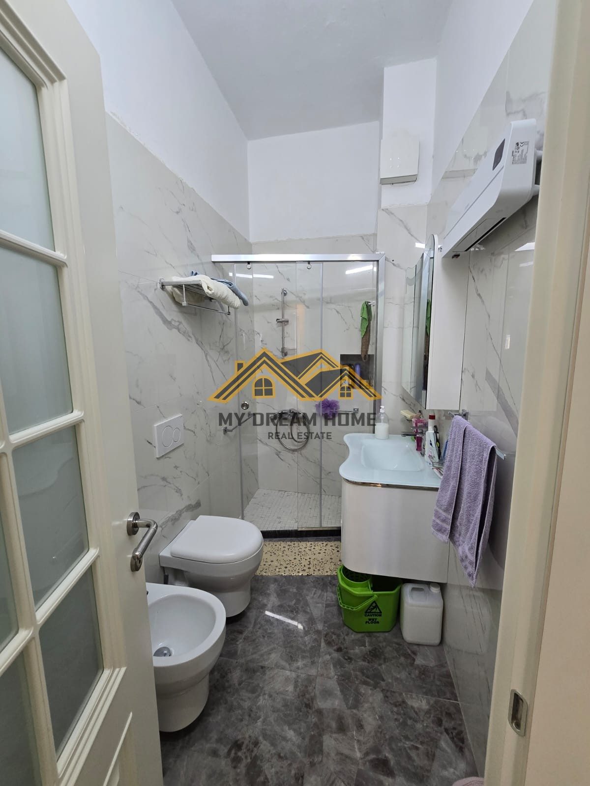 SHITET SUPER APARTAMENT 3+1+2 NE VOLGA DURRES! 3
