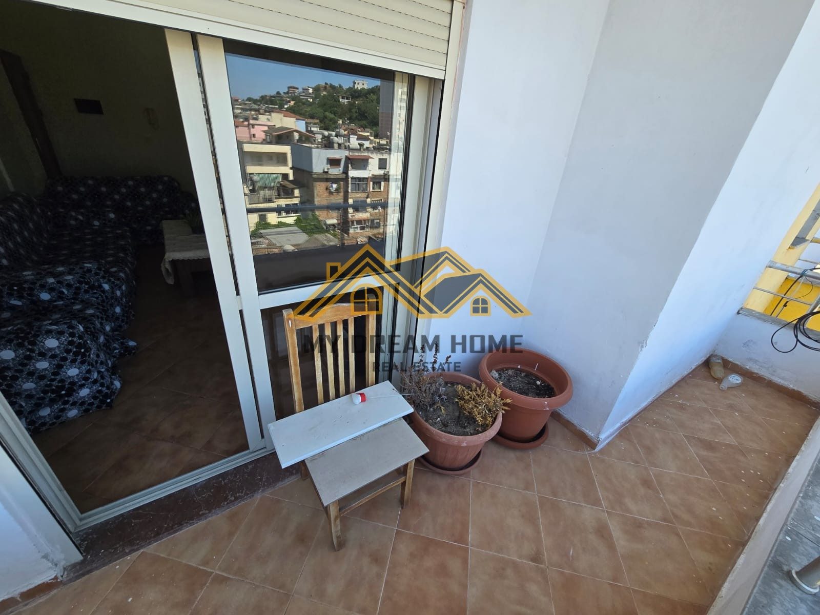 APARTAMENT 2+1 TE DREJTORIA E POLICISE,DURRES PER SHITJE 2
