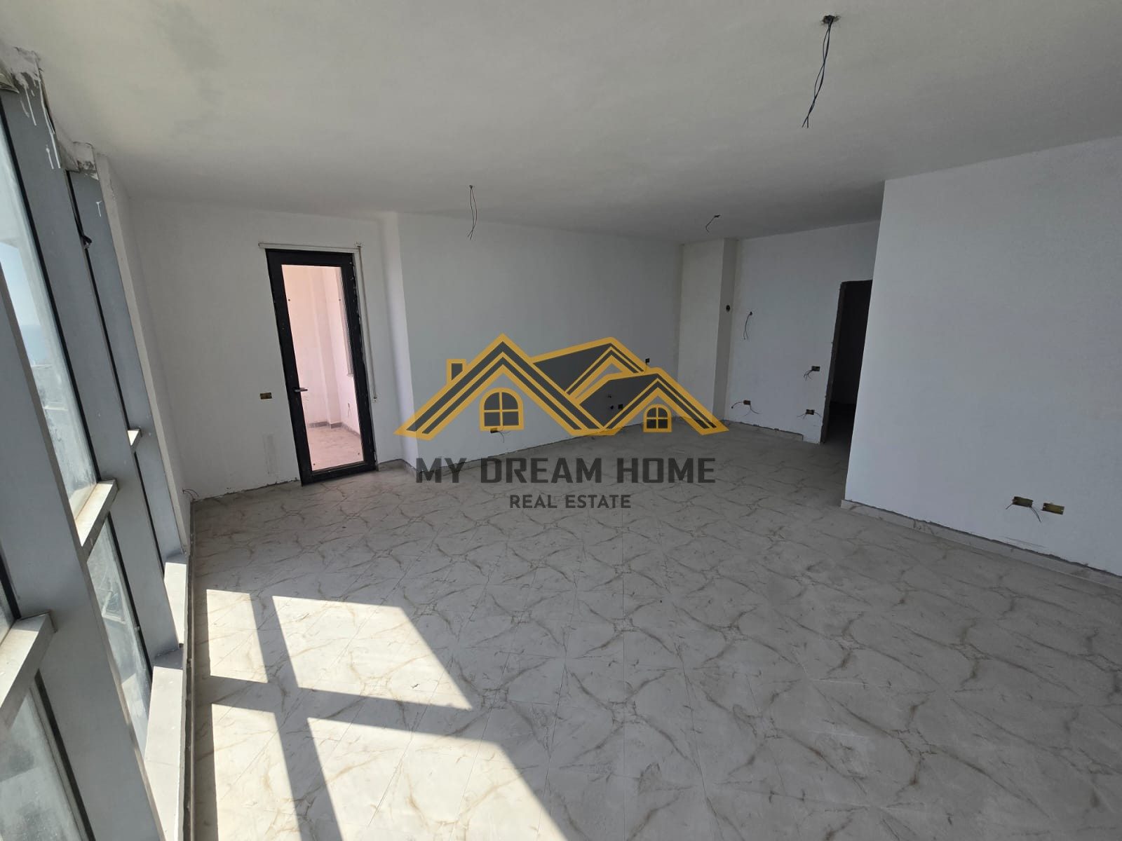SHITET APARTAMENT 1+1+ DEPO NE VOLLGA DURRES! 2
