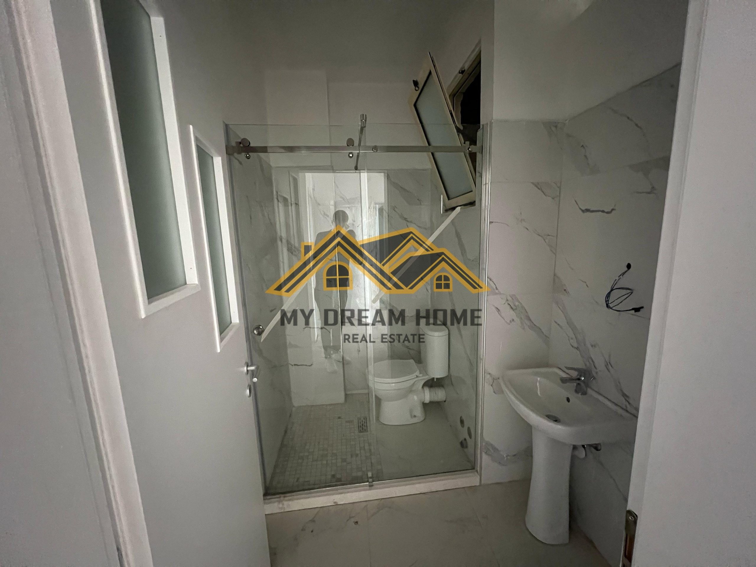 APARTAMENT 2+1+2 PER SHITJE TEK KAZAZI QENDER DURRES! 2