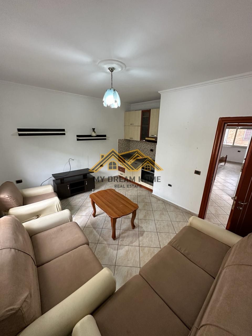 SHITET APARTAMENT 1+1 PRAN KAZAZIT DURRES!