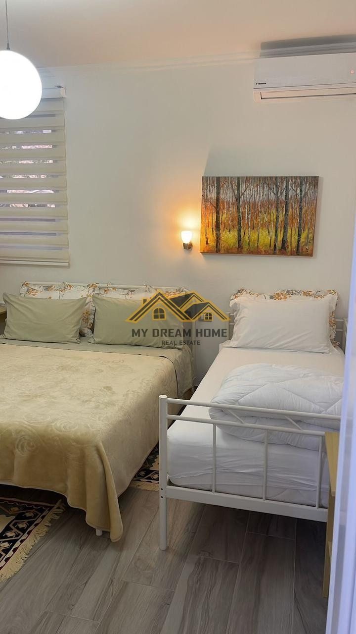 VLORE- AQUAMARINE RESIDENCE: SHESIM APARTAMENT ME PAMJE NGA DETI