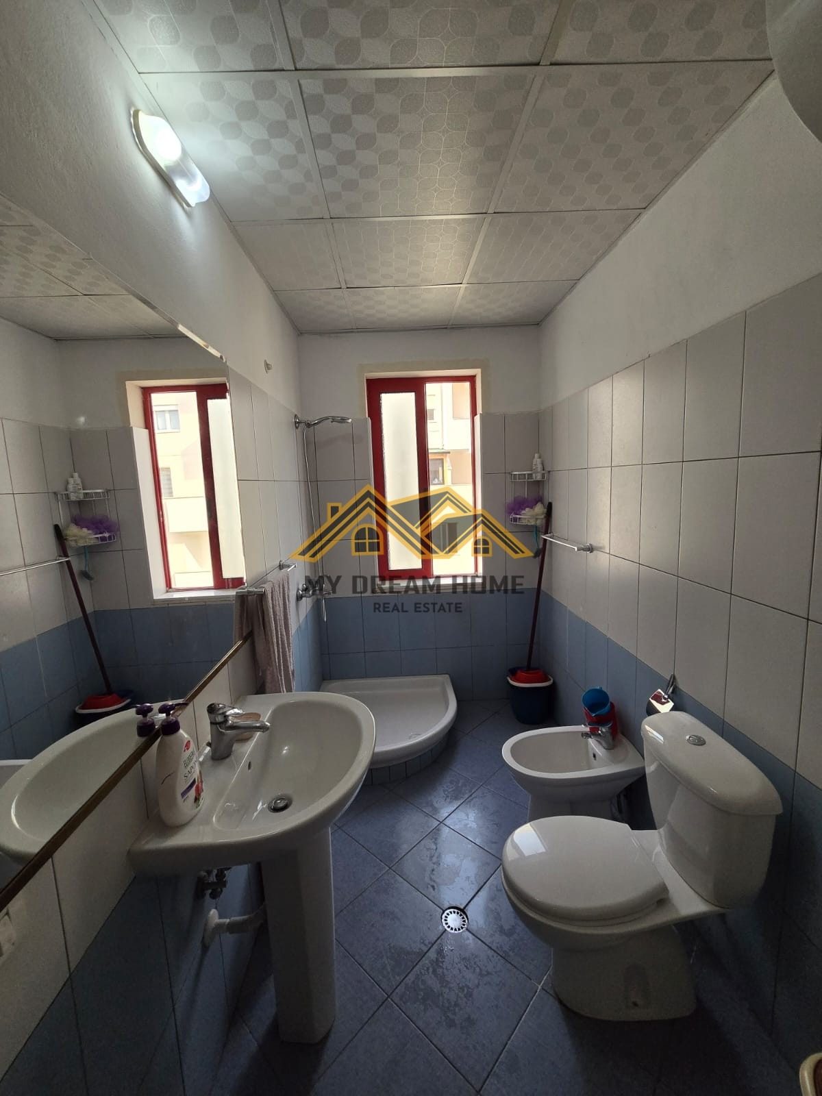 SHITET APARTAMENT 2+1 PLAZH, DURRES! 3