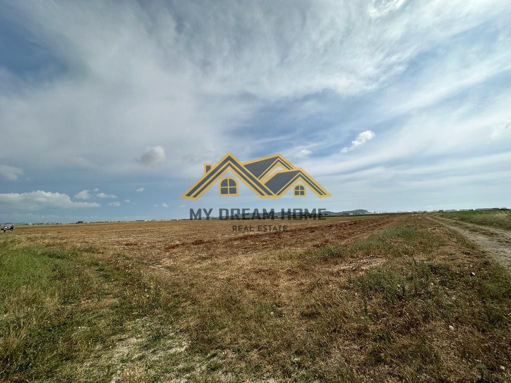 SHITEN 11 500 M2 TOKE ARE NE SEKTOR RINIA ,DURRES! 2