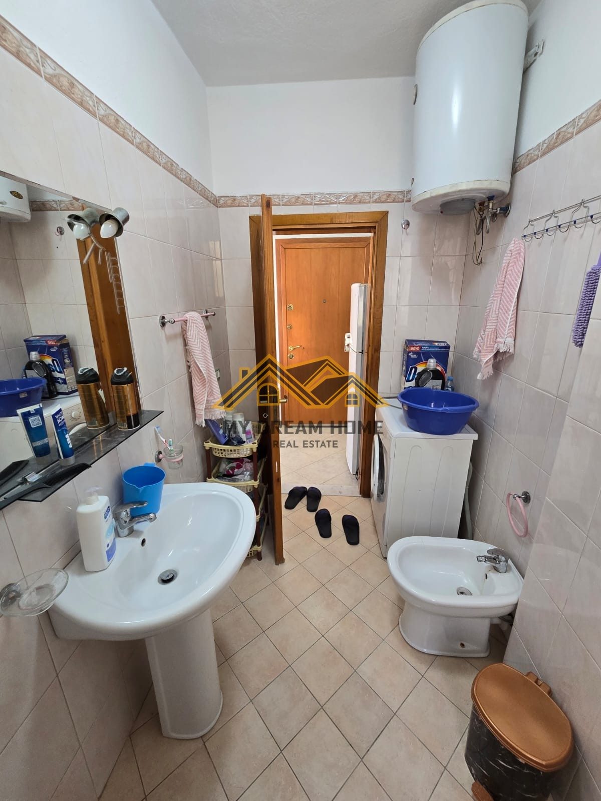 SHITET APARTAMENT 1+1 TE SHKEMBI I KAVAJES !!! 4