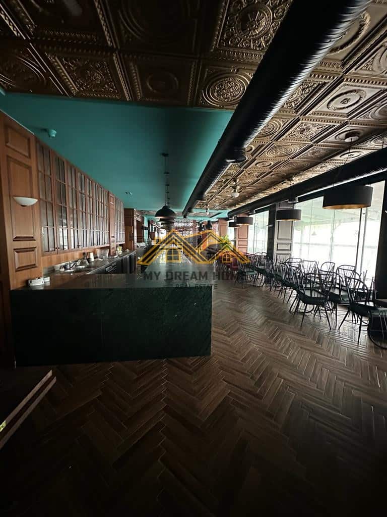 SHITET LOUNGE BAR NE PLAZH DURRES