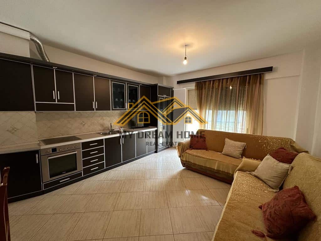 SHITET APARTAMENT 2+1 PLAZH DURRES!