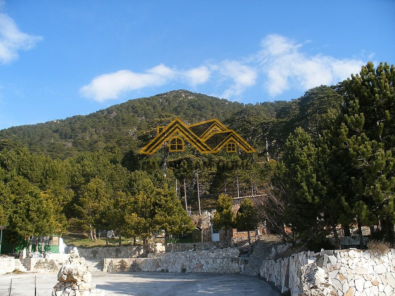 Vile Ne Shitje Parku Kombetar I Llogarase, Vlore