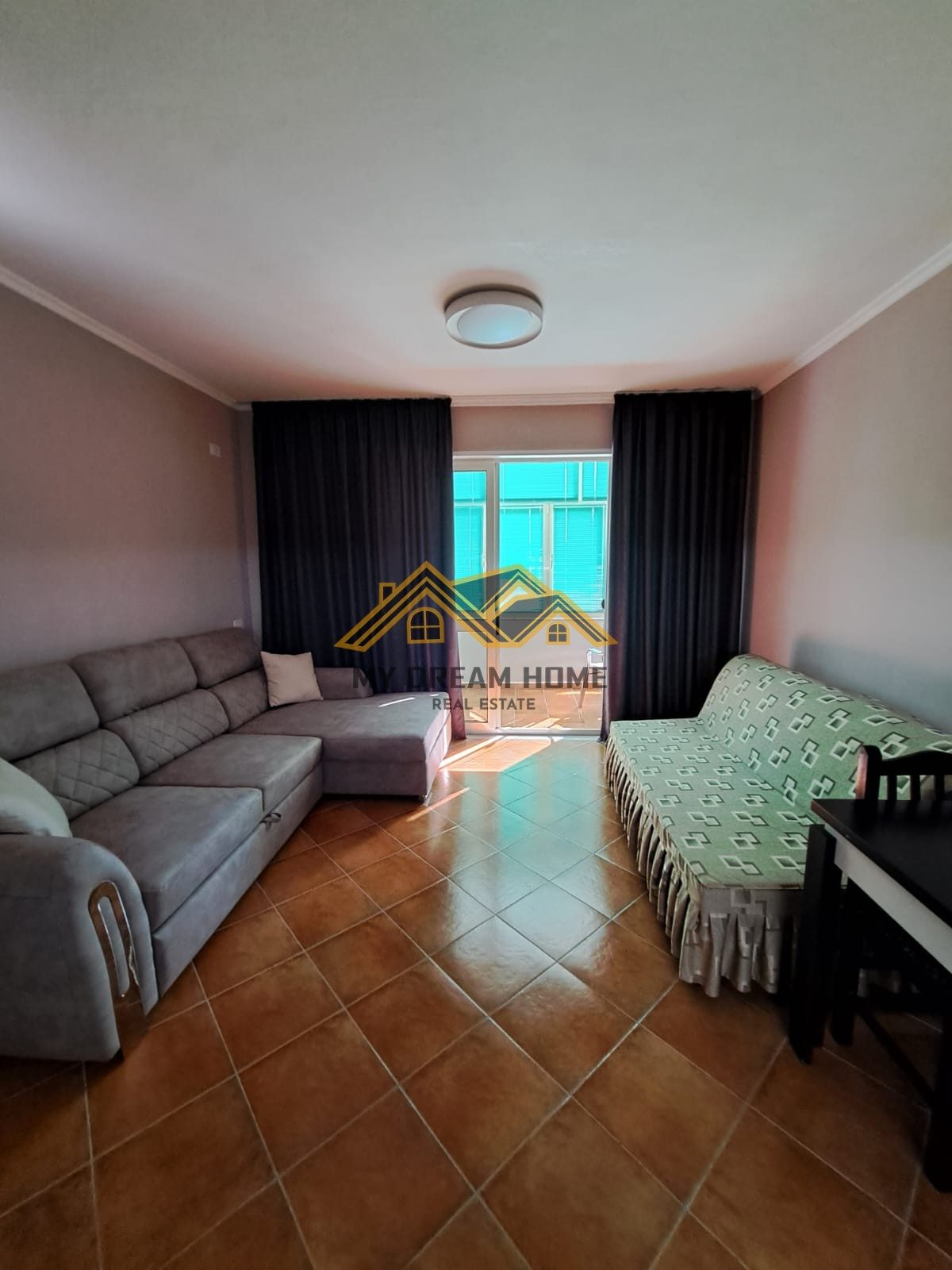 SHITET APARTAMENT 1+1 ILIRIA PLAZH DURRES 4