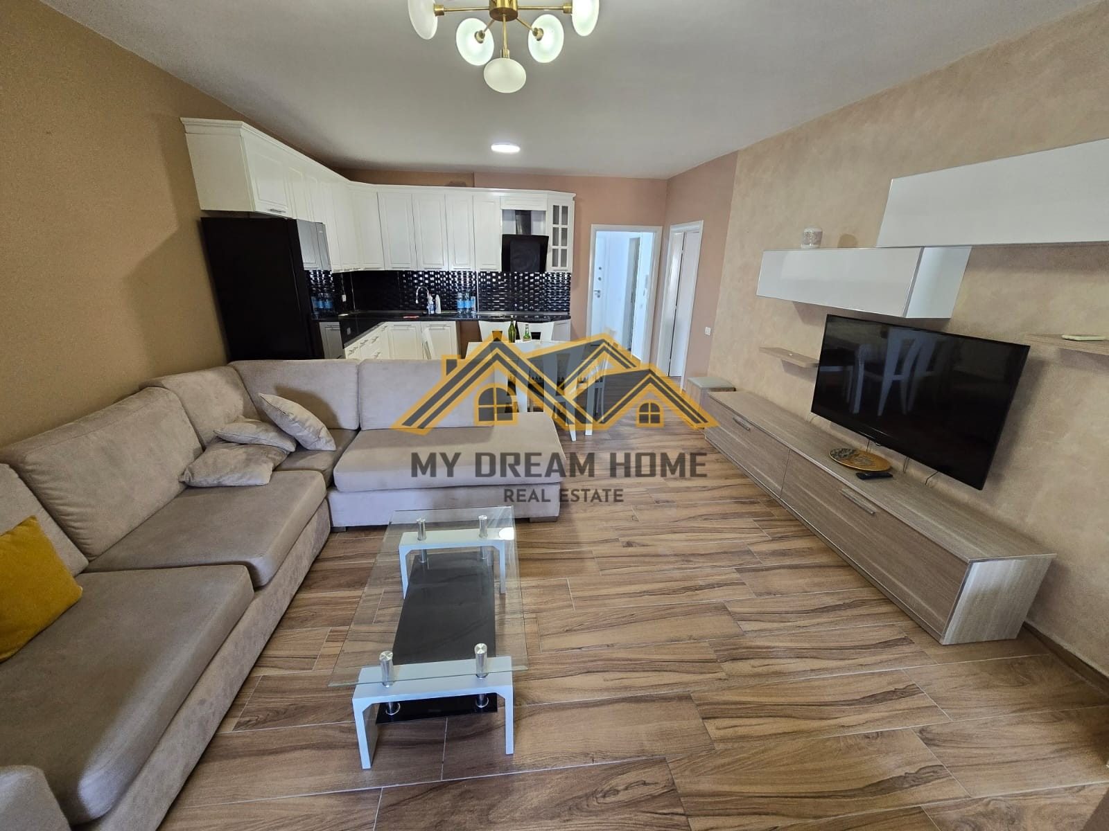 SHITET APARTAMENT 2+1 QENDER DURRES