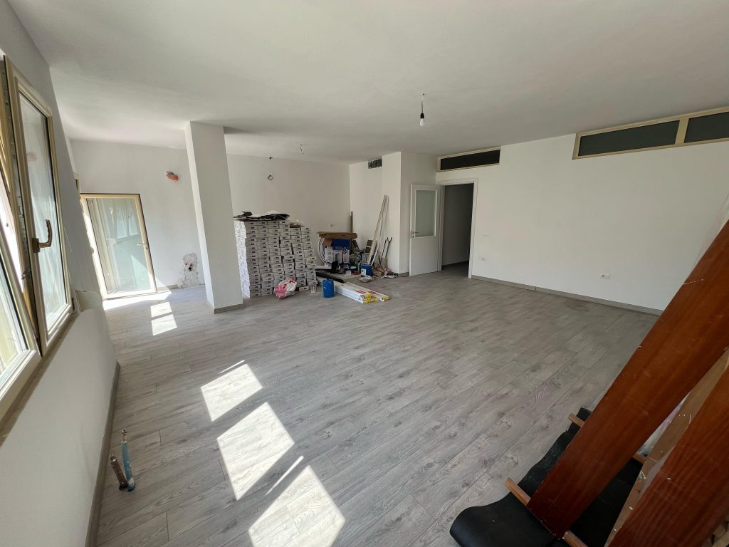 APARTAMENT 2+1+2 PER SHITJE TEK KAZAZI QENDER DURRES!