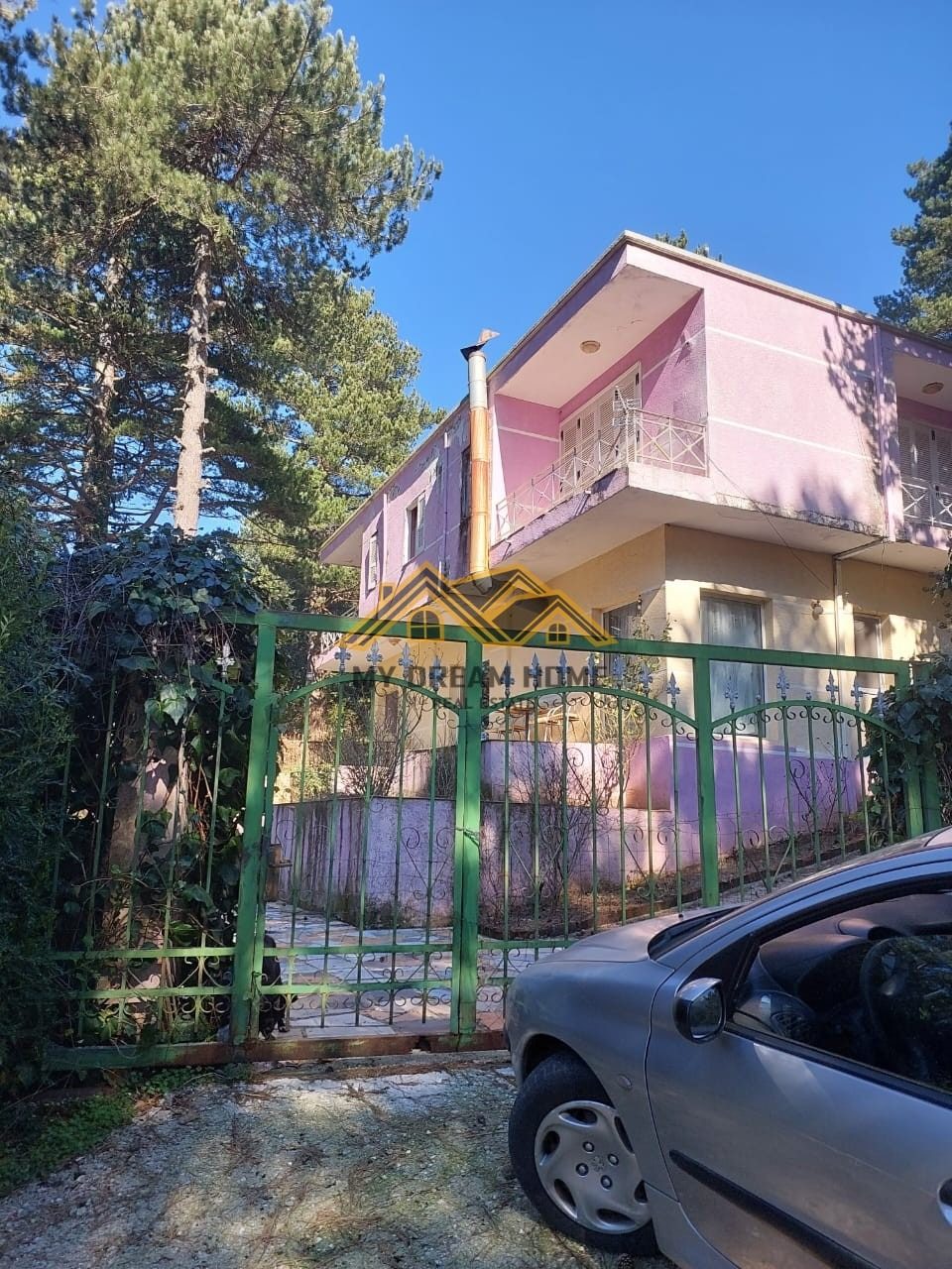 Vile Ne Shitje Parku Kombetar I Llogarase, Vlore