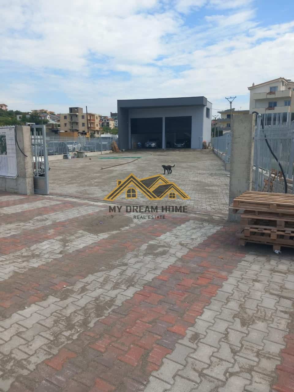 SHITET KAPANON ME 730M2 TOKE DHE 170M2 NDERTIM BUZE RRUGE UNAZES NE PLEPA!