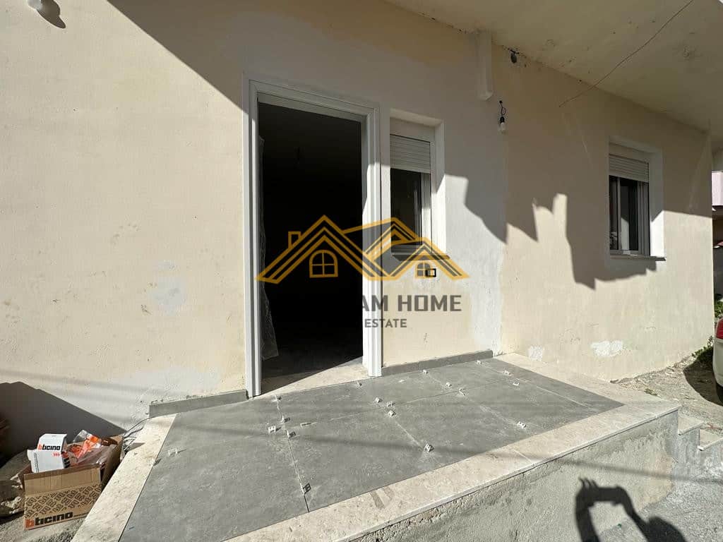 SHITET APARTAMENT 1+1 TEK GJYKATA NE DURRES ! 4