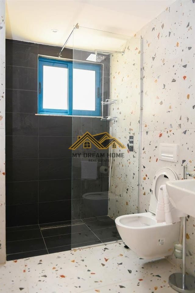 SHITET HOTEL NE GOLEM