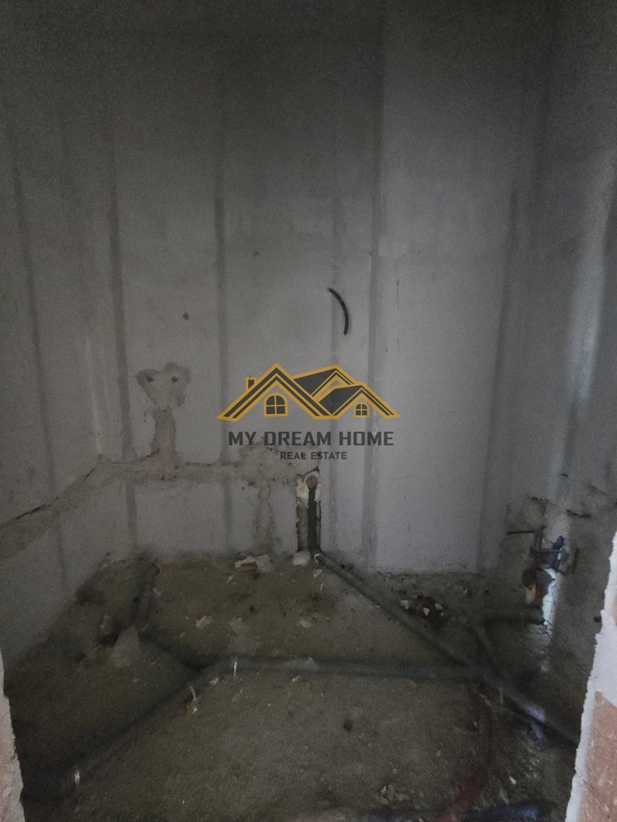 SHITET APARTAMENT 1+1 ME OBORR NE REZIDENCEN E RE NE ,GOLEM! 2