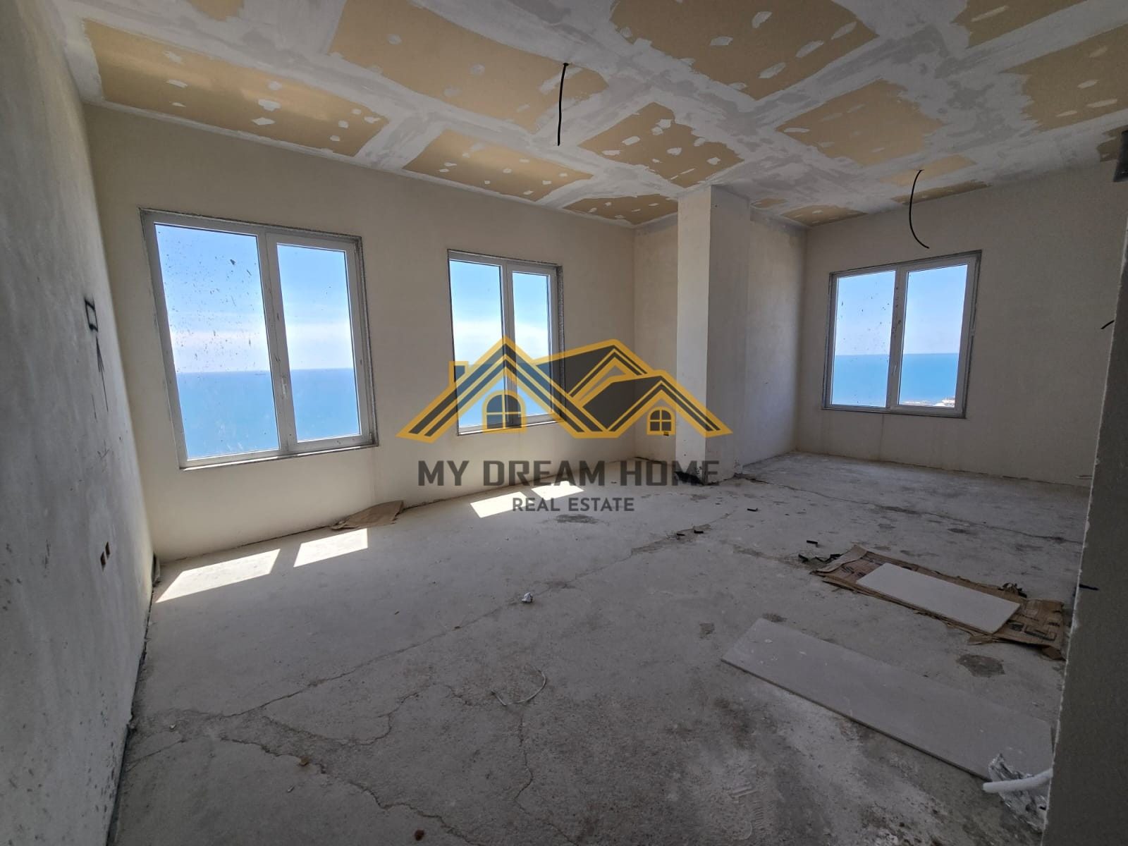 SHITET APARTAMENT 2+1+2 TEK FULL PAMJE DETI, VOLLGA!
