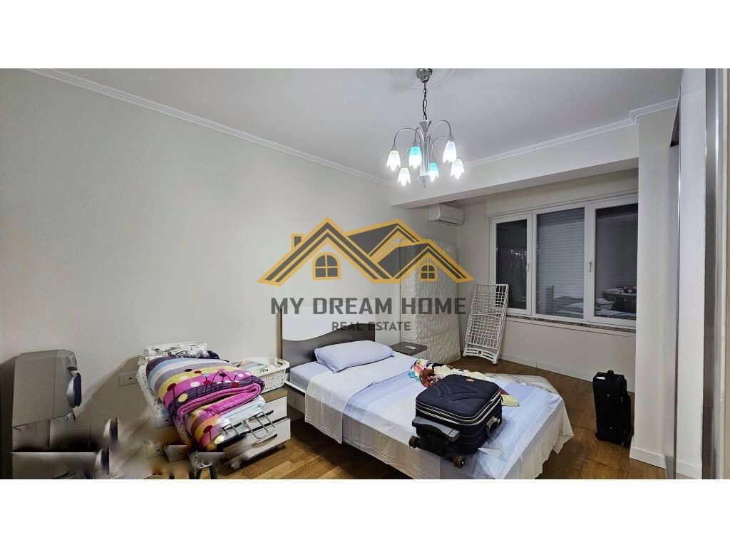 SHESIM SUPER APARTAMENT TE MALI I ROBIT, VIJË E PARË ! 4