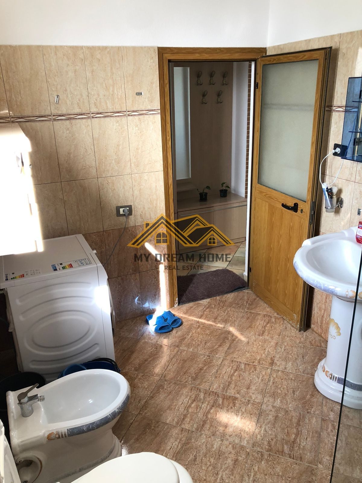 SHITET VILE 3 KATESHE NE FLLAKE, DURRES!