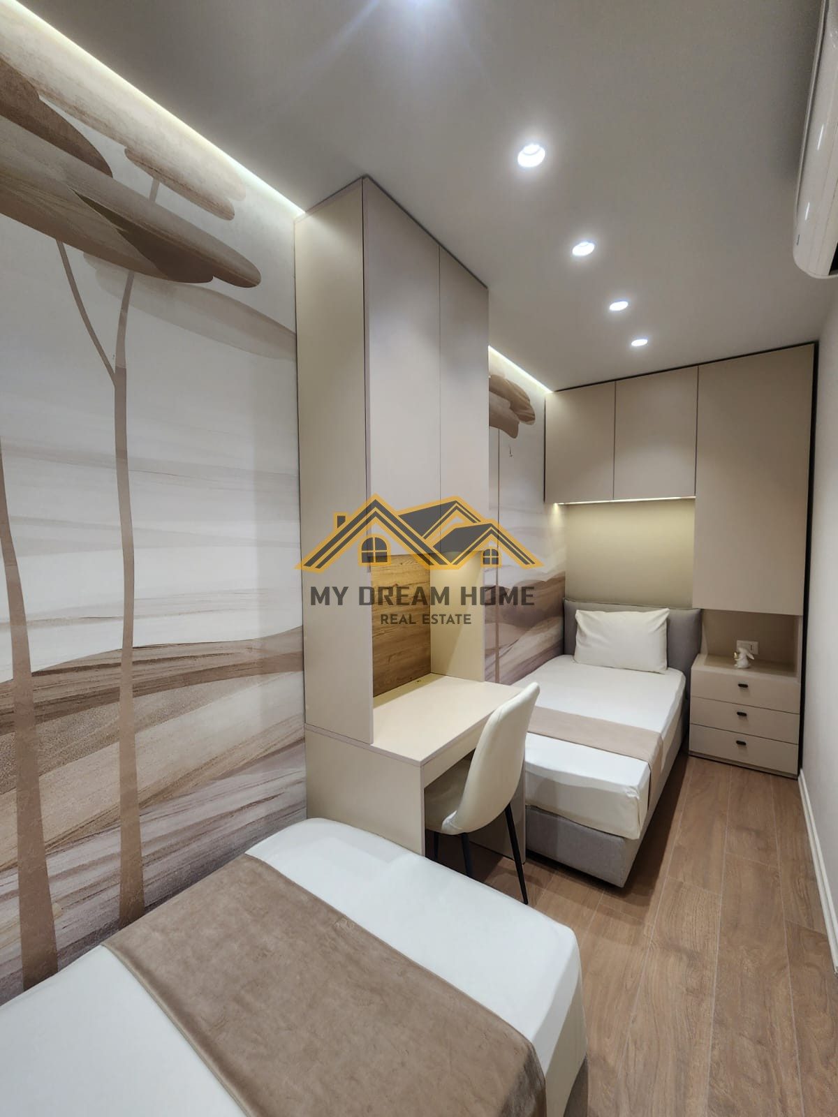 SHITET NJE SUPER APARTAMENT 2+1 NE PLAZH ILIRIA DURRES 3