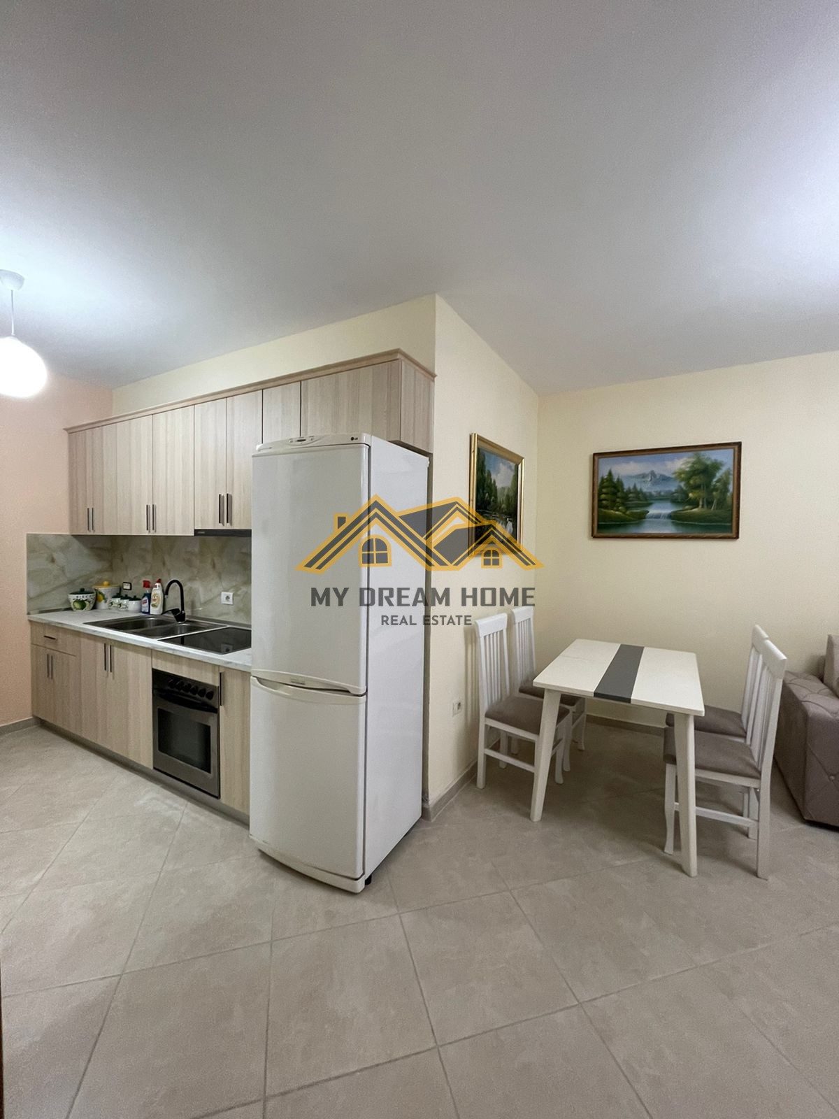 SHITET APARTAMENT 1+1 TE SHKEMBI KAVAJES!