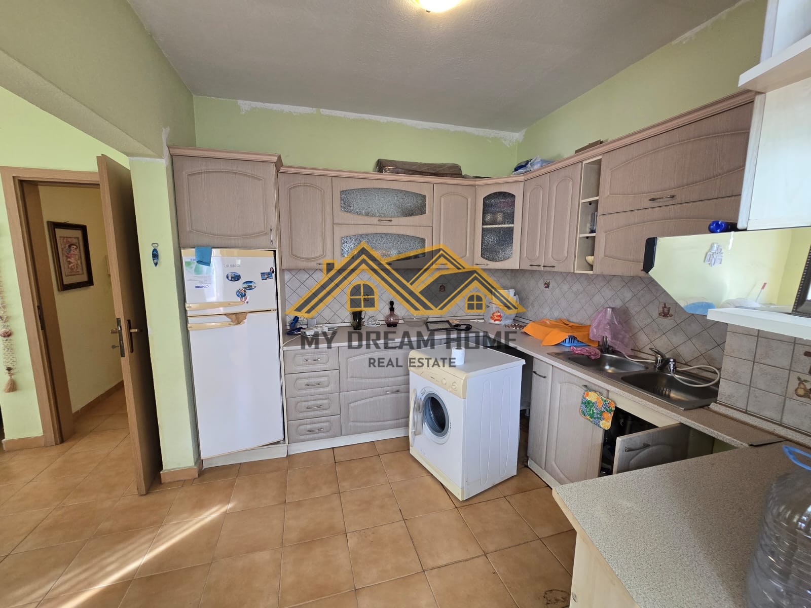 SHITET APARTAMENT 1+1 NE PLAZH DURRES! 2