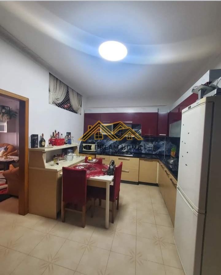 SHITET APARTAMENT 1+1 NE PLAZH 3
