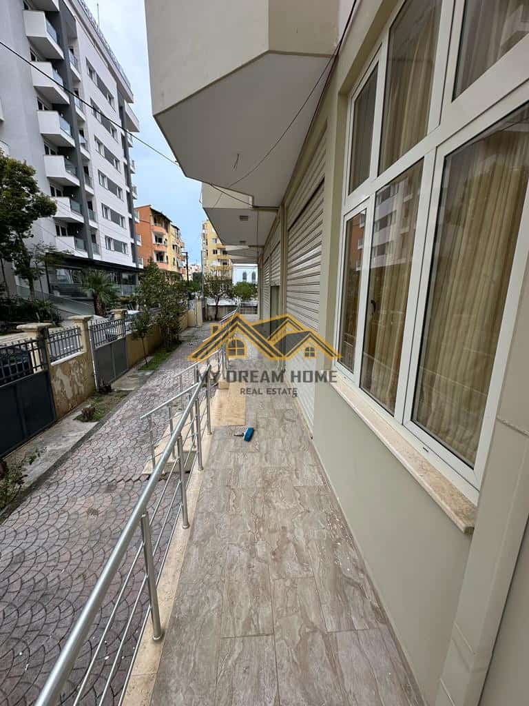 SHITET NJESI MUNDESI PER TA KTHYER NE APARTAMENTE TEK SHKEMBI KAVAJES !! 2