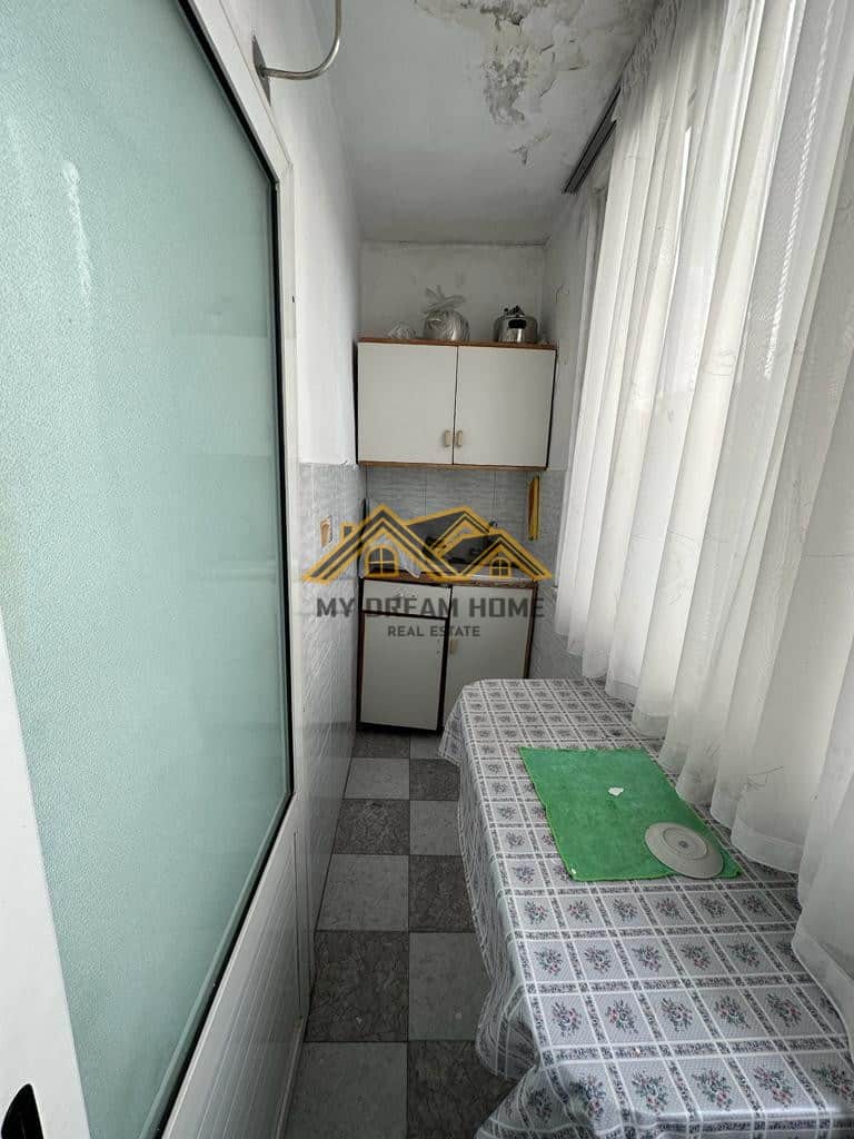 SHITET APARTAMENT 2+1 TEK SPITALI AMERIKAN, DURRES! 3
