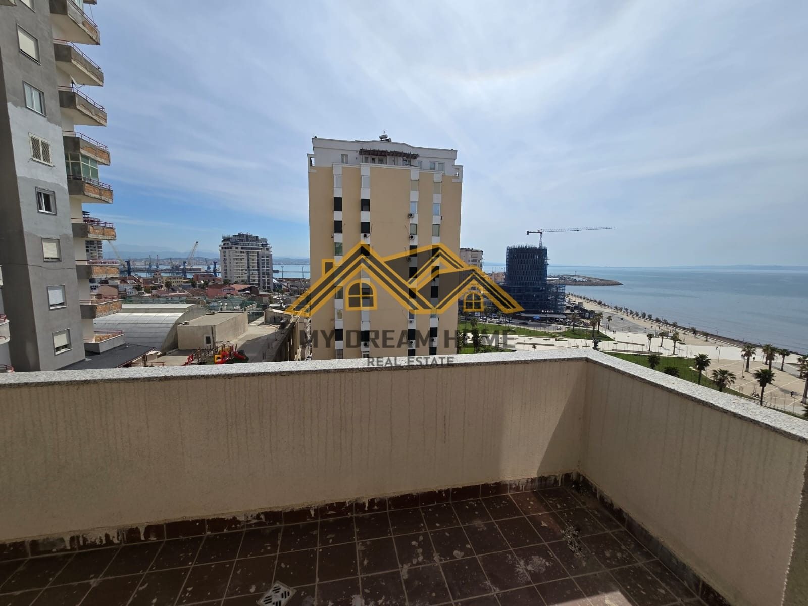 APARTAMENT 2+1+2 PER SHITJE TE 27 KATESHI NE VOLLGA!
