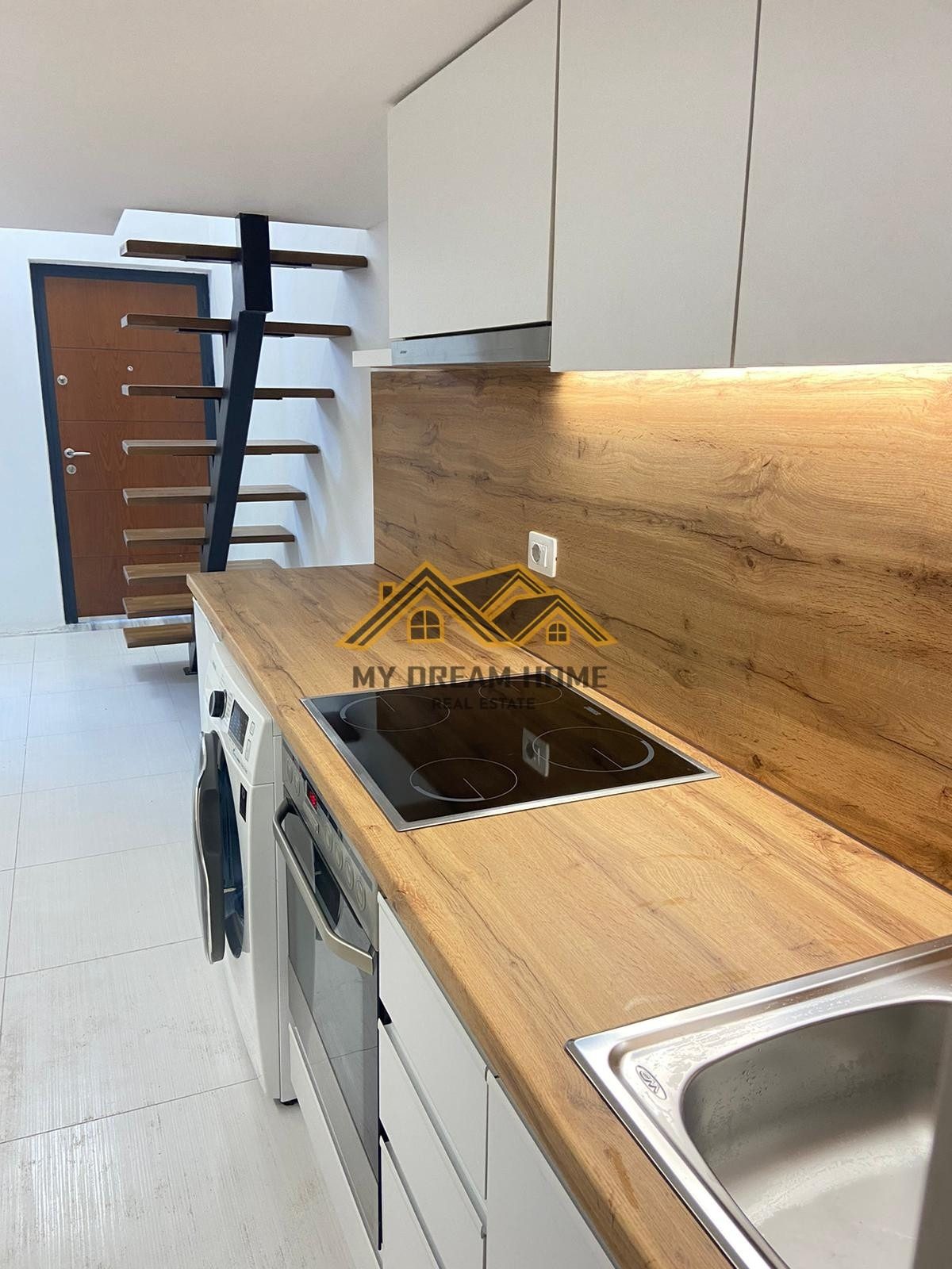 SHITET STUDIO LOFT STACIONI I PARE NE PLAZH VETEM 15M NGA DETI 4
