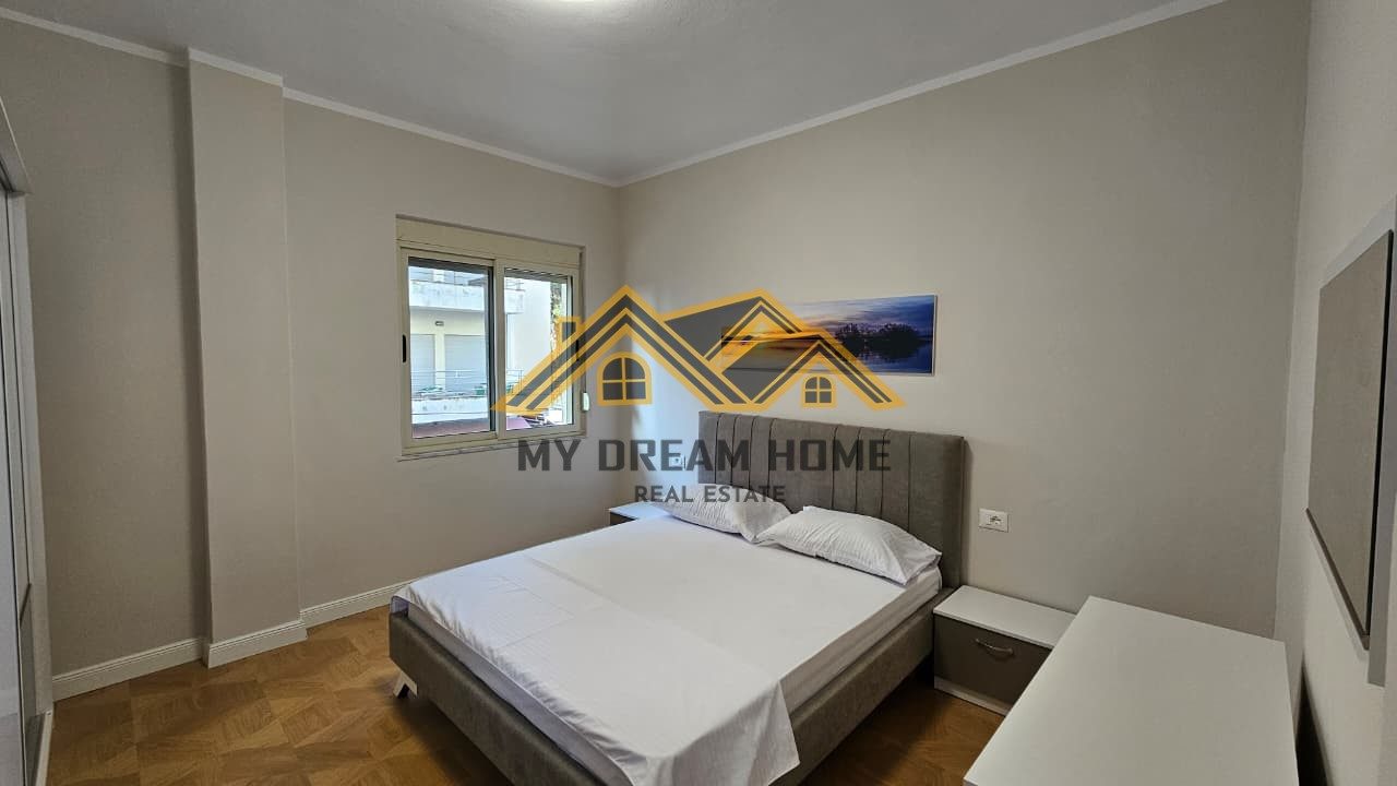 SHITET APARTAMENT 1+1 PLAZH DURRES 3
