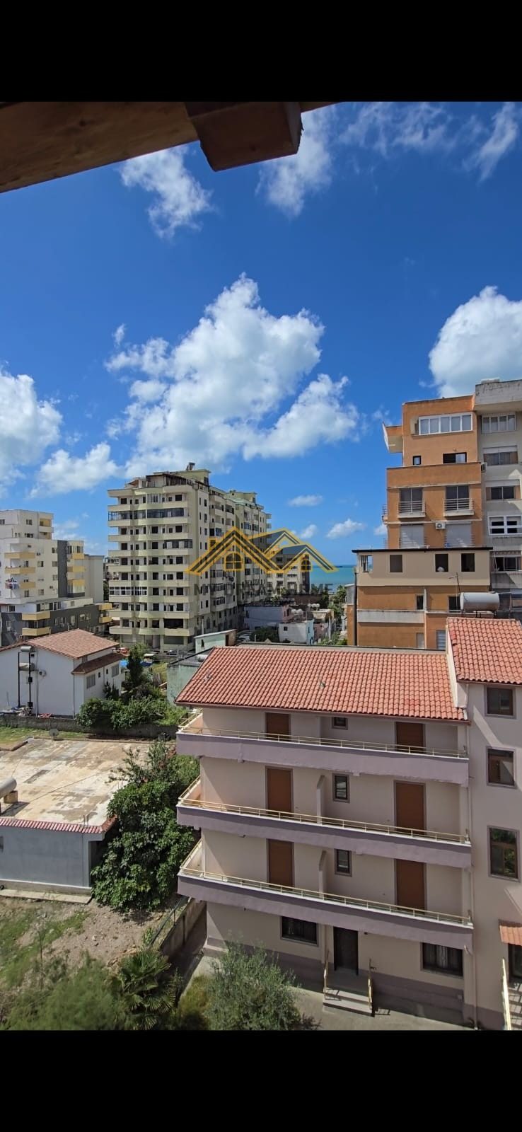 SHITET PAPAFINGO NE PLAZH RROTA E KUQE ,DURRES ! 4