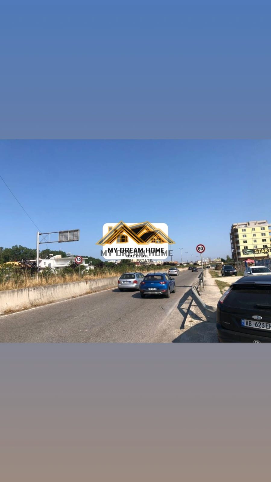 SHITET KAPANON ME 730M2 TOKE DHE 170M2 NDERTIM BUZE RRUGE UNAZES NE PLEPA!