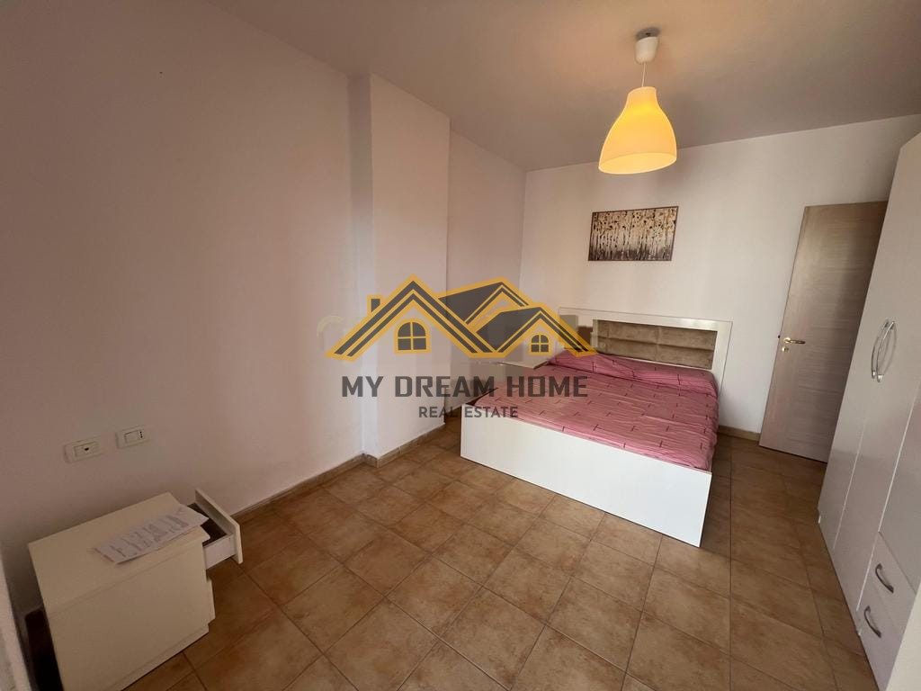 SHITET APARTAMENT 1+1 ME KUZHINE TE VECUAR +VERANDE NE PLEPA KOMPLEKSI ROTONDO ! 4