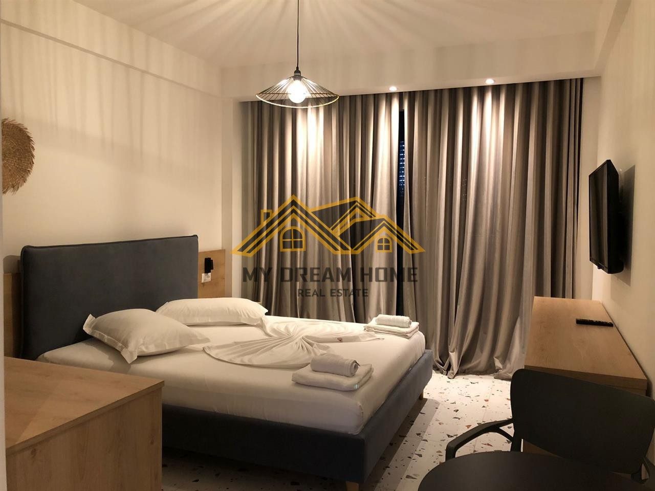 SHITET HOTEL NE GOLEM