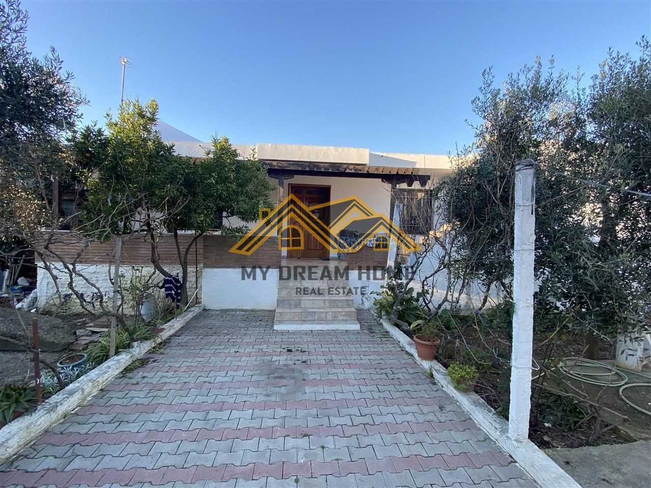 SHITET SHTEPI PRIVATE NE PORTO ROMANO DURRES !!