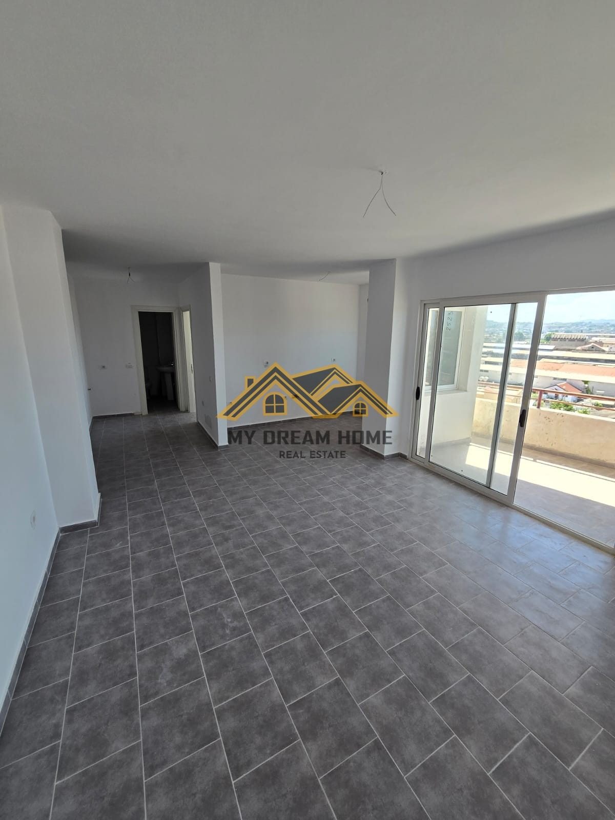 SHITET APARTAMENTI 1+1 SHKOZET DURRES!