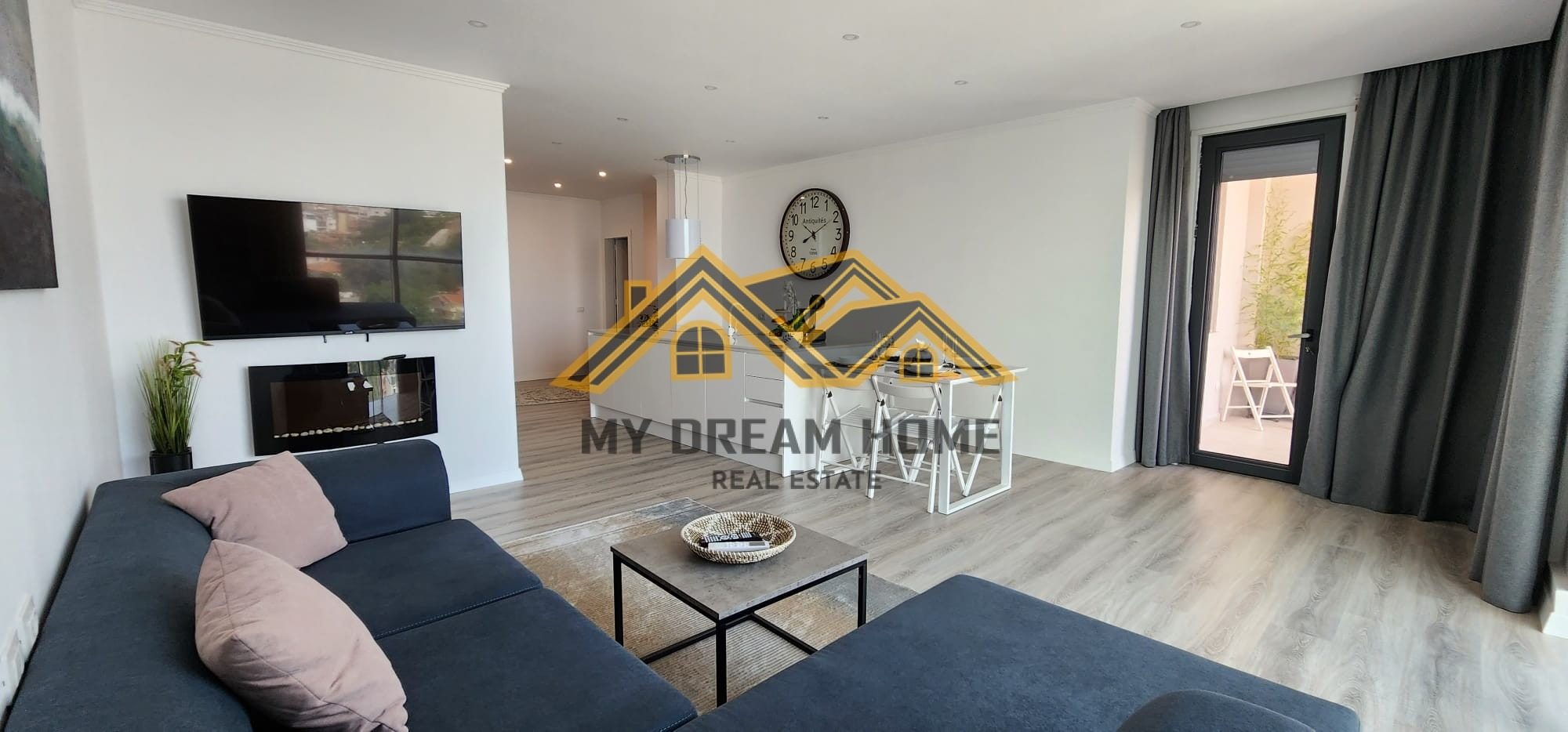 Apartament Lux per Shitje tek 27-katëshi në Vollga, Durrës