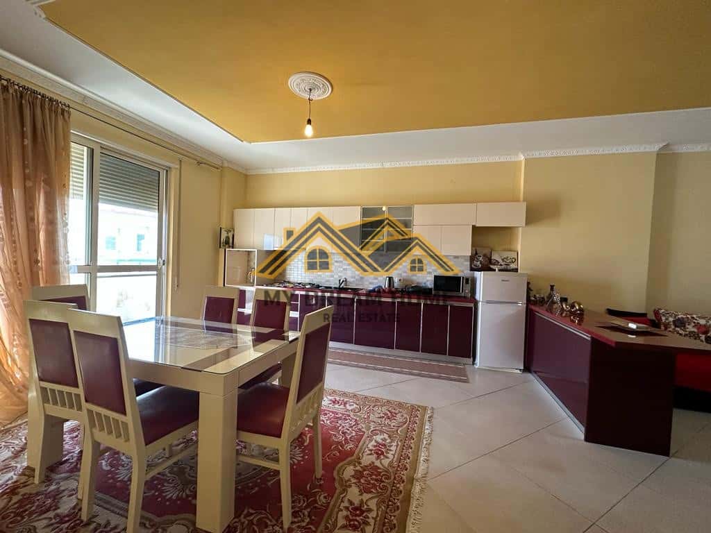 SHITET APARTAMENT 2+1 TEK ZONA E TREGUT INDUSTRIAL! 3