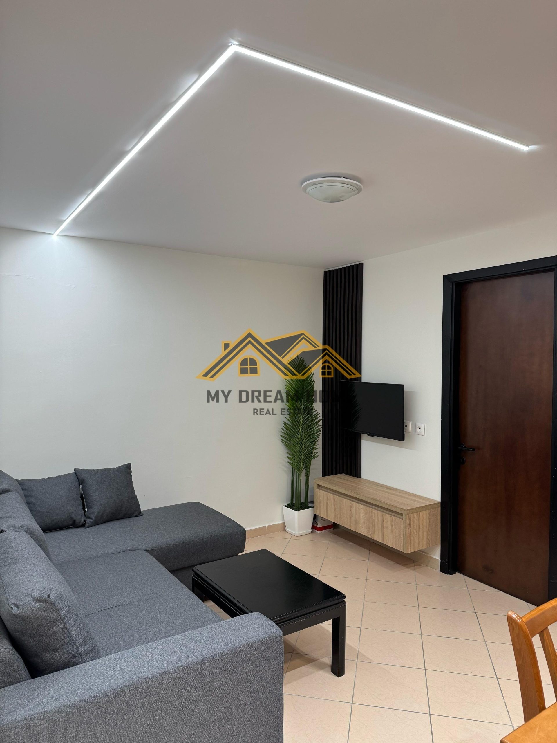 SHITET APARTAMENT ADAPTUAR NE 2+1 PLAZH HEKURUDHA 2