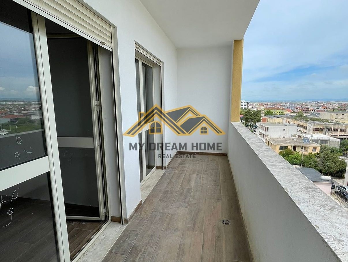 Apartament 2+1 per shitje në Rrugen Aleksander Goga.