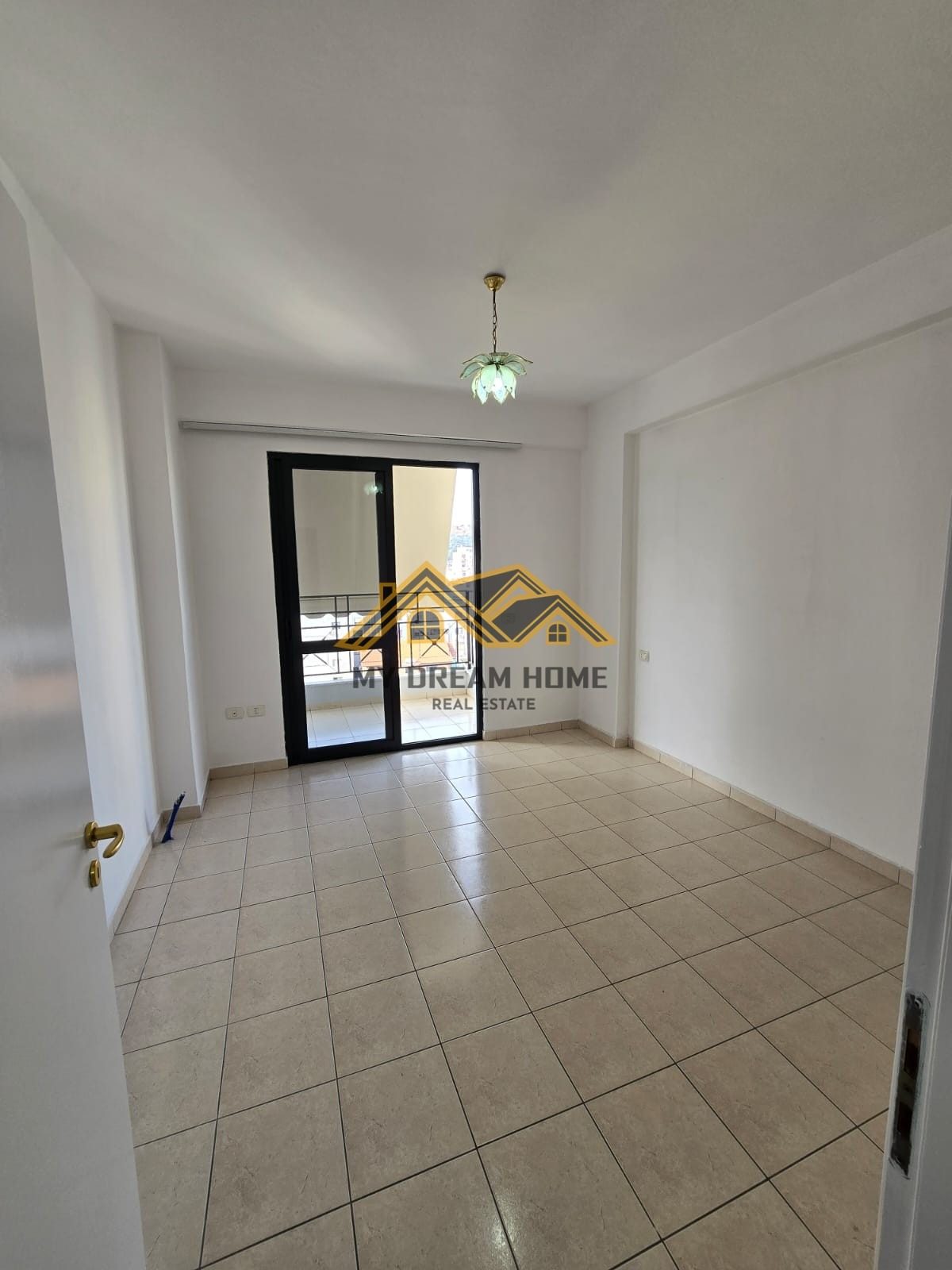 SHITET APARTAMENT 2+1+2 LAGJIA 6 DURRES. 2