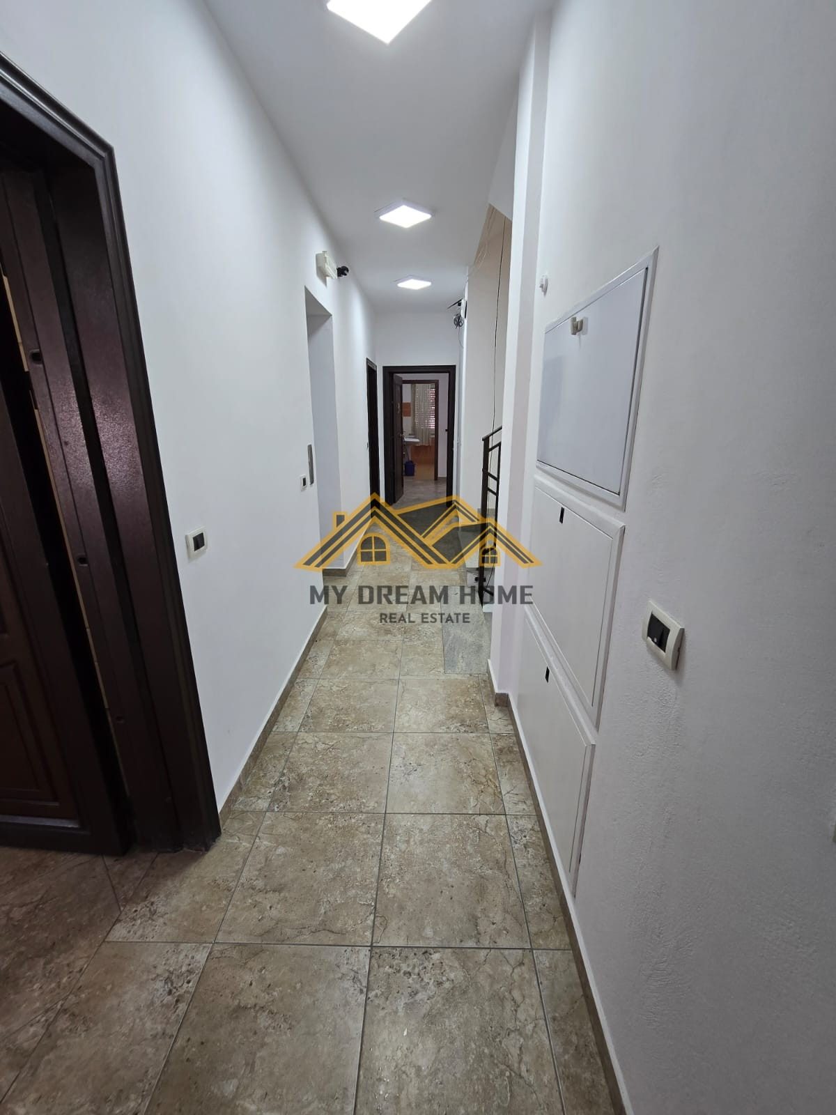 SHITET APARTAMENT 1+1 NE PLAZH RROTA KUQE!! 3
