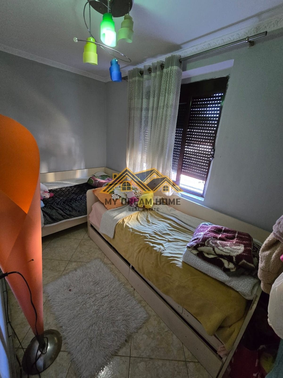 SHITET APARTAMENT 2+1 NE QENDER DURRES! 4