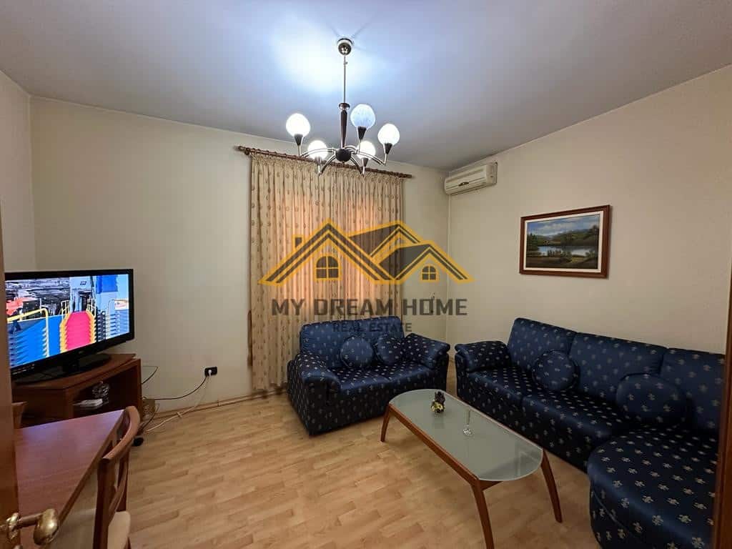 SHITET APARTAMENT 3+1+2 PRANE BASHKISE ! 2