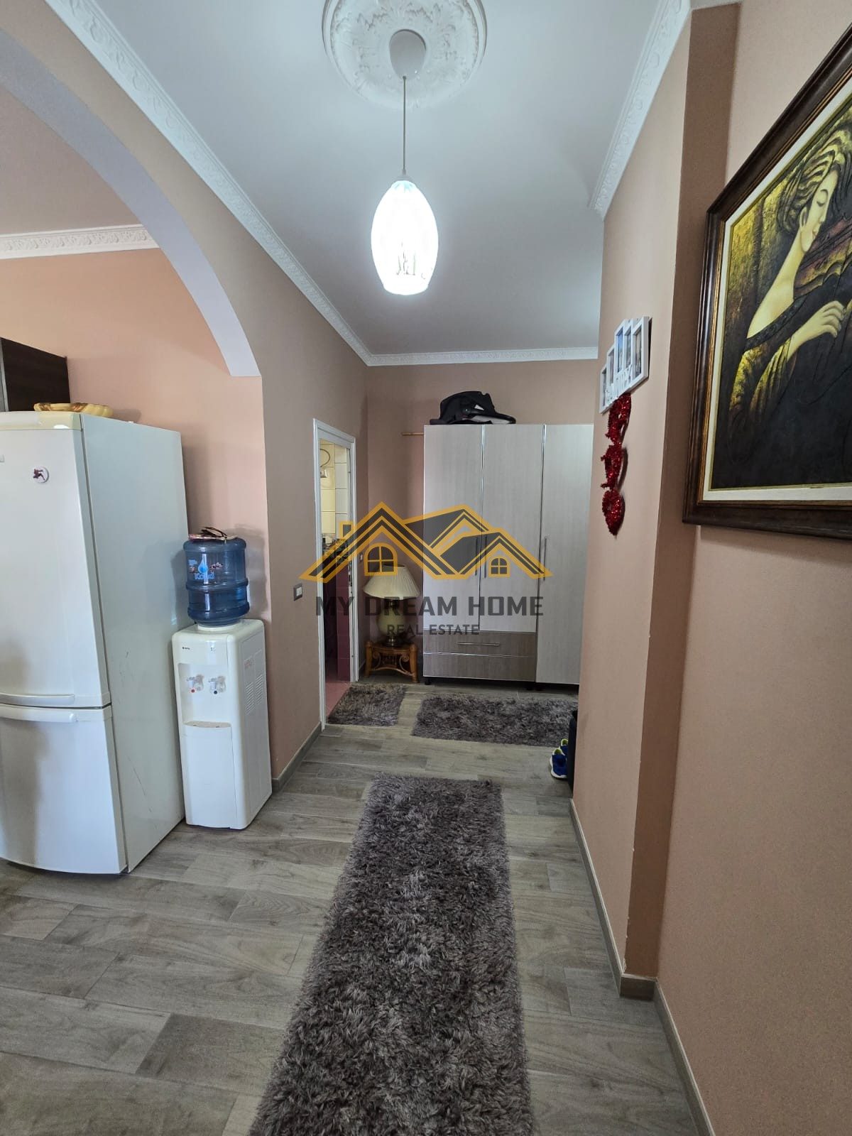 SHITET APARTAMENT 1+1 TEK STACIONI I PARE NE PLAZH ! 4